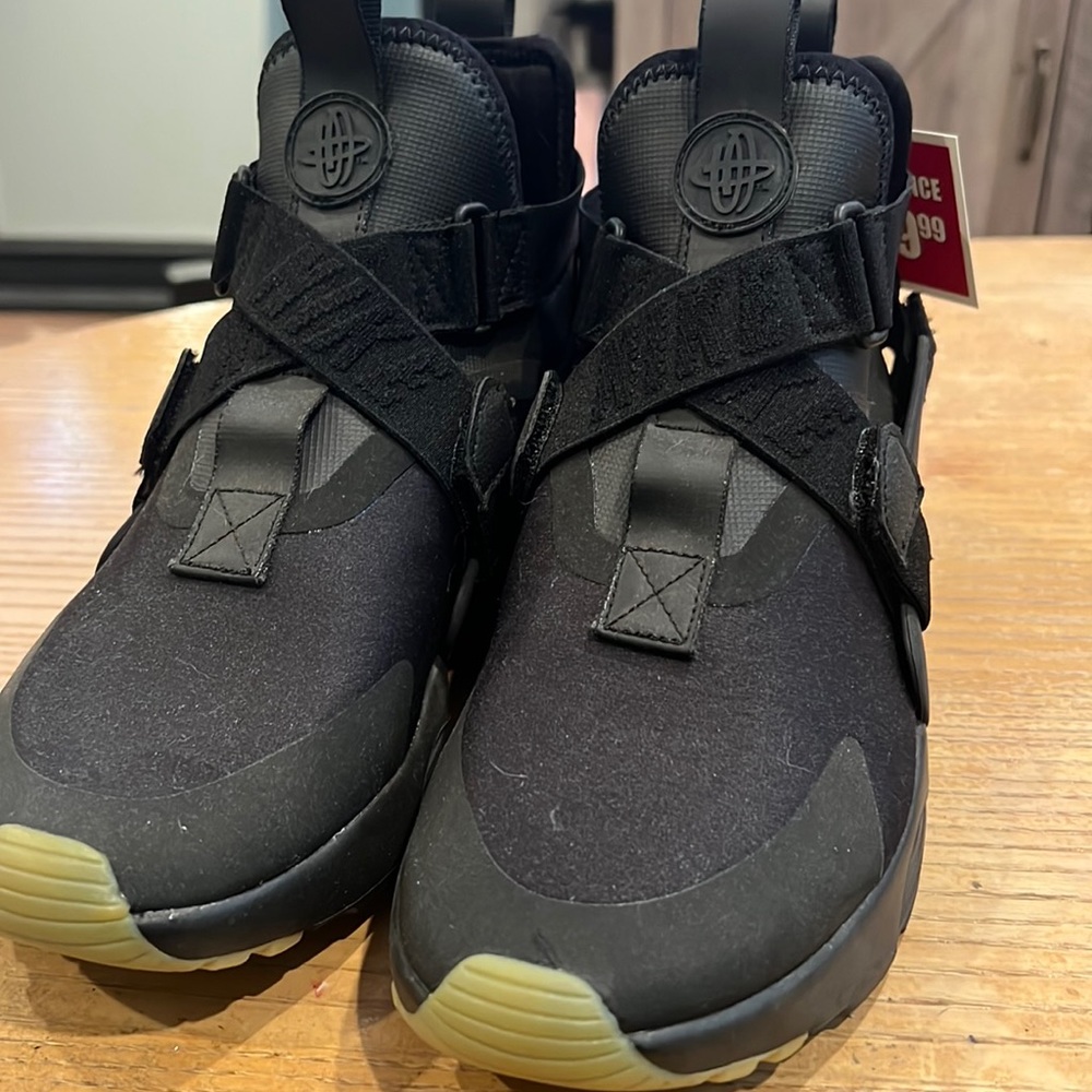 Nike Huarache City